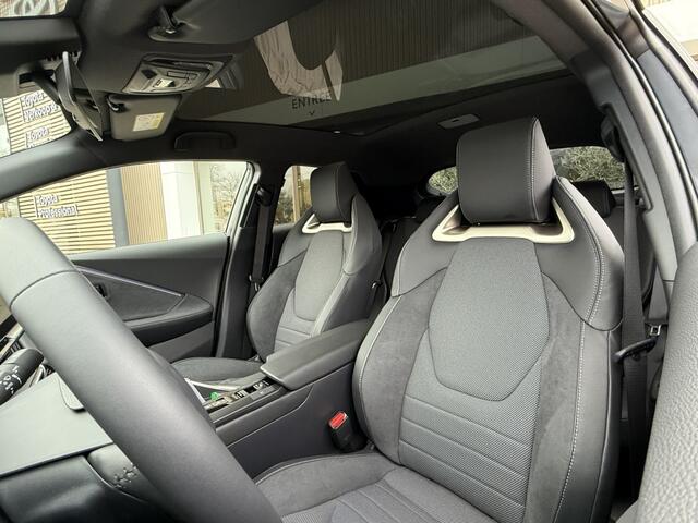 Toyota C-HR 1.8 Hybrid 140 Executive | VOORRAAD | Exec. Plus Pack