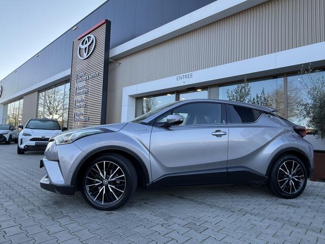 Toyota C-HR 1.8 Hybrid Dynamic Plus | Trekhaak | All Season | Navigatie