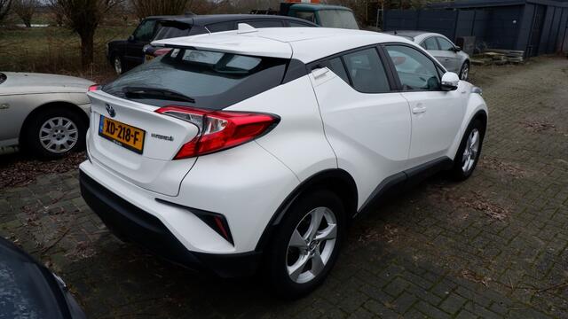 Toyota C-HR 1.8 Hybrid Dynamic Navi/Cruise/Afn.trekhaak/Stoelverw.