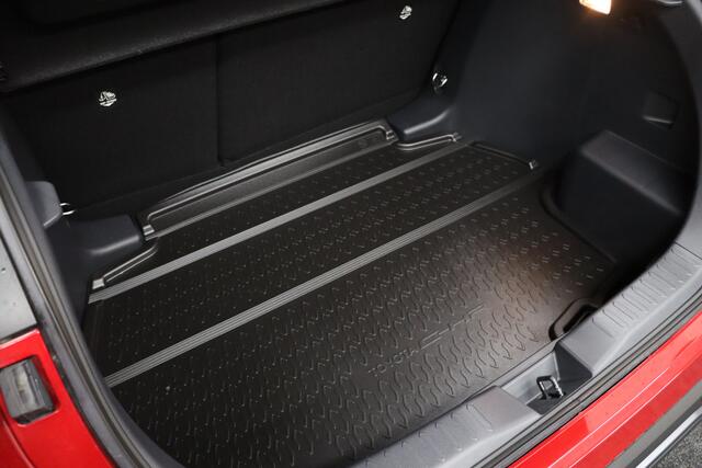 Toyota C-HR 2.0 Hybrid 200 First Edition | Bi-tone | ¤ 4.200,- Voorraad voordeel! | Parkeerhulp | Winterpakket | Adaptive-cruise | Camera | Clima | Apple Carplay & Android Auto | Groot Navigatie | Keyless | Dodehoekdetectie