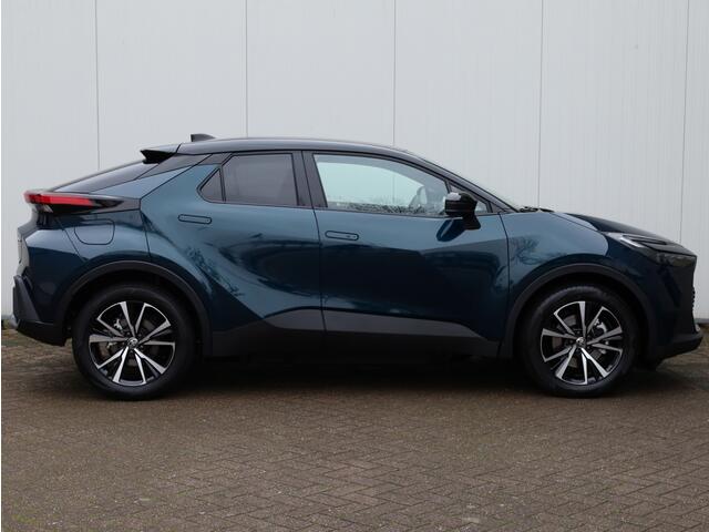 Toyota C-HR 2.0 PHEV 220 Dynamic | Nieuw! | Bi-Tone | Stoel/Stuurwielverwarm