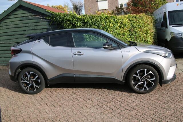Toyota C-HR 1.8 Hybrid Bi-Tone
