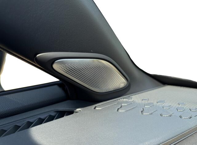 Toyota C-HR 2.0 PHEV 220 Executive I Direct leverbaar I Leder I JBL