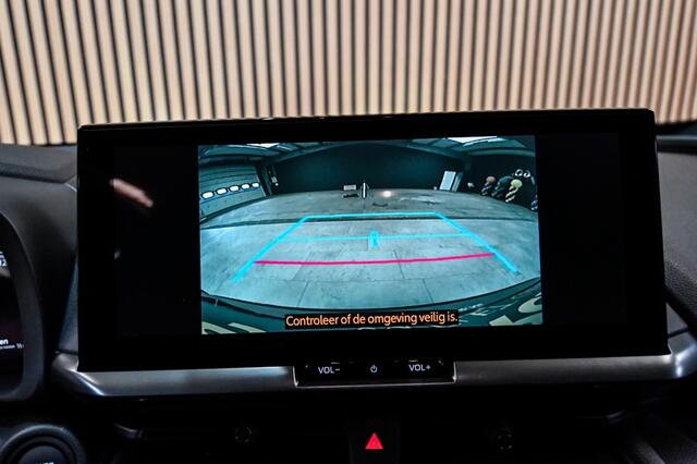 Toyota C-HR C-HR 1.8 Hybrid | TEAMPLAYER | CARPLAY | STOELVERWARMING | STUUR