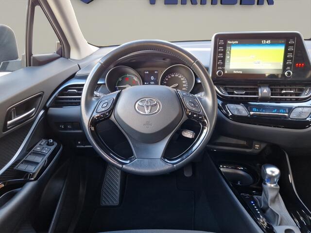Toyota C-HR 1.8 Hybrid Dynamic Trekhaak - NL Auto - Carplay