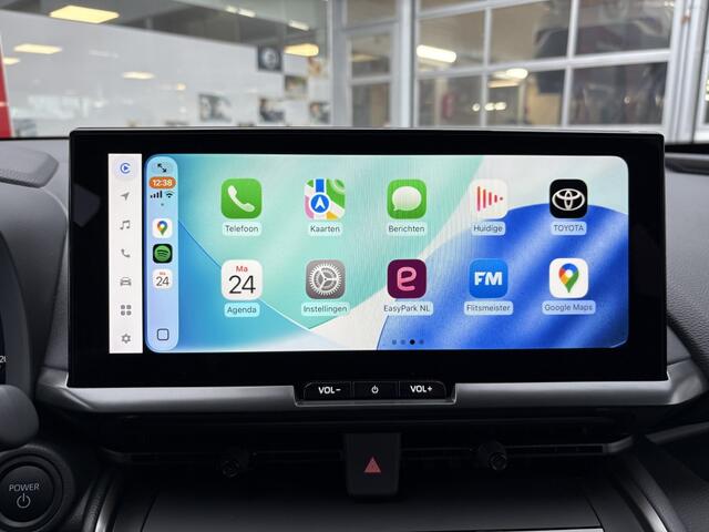 Toyota C-HR 2.0 PHEV 220 First Edition | Navi | Sensoren v/a | Dodehoek |