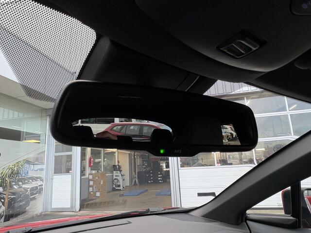 Toyota C-HR 1.8 Hybrid First Edition | Stuur+Stoelverming | Sensoren V/A |