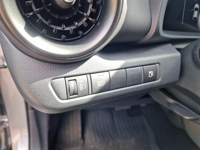 Toyota C-HR 1.8 Hyb 140 Bns Pl