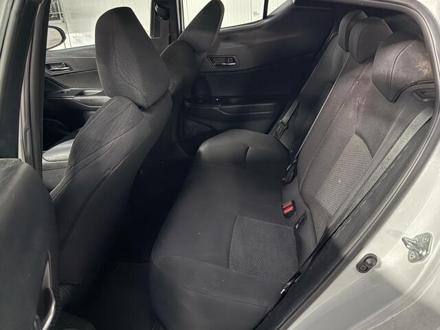 Toyota C-HR 1.2 Dynamic + 18" Lichtmetalen velgen, keurige NL auto met slechts 70695 KM