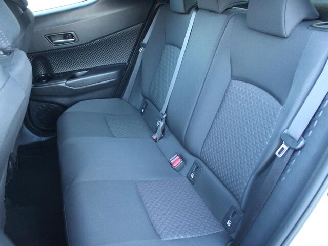 Toyota C-HR 1.8 Hybrid Dynamic | APPLE CARPLAY | ACHTERUITRIJCAMERA |