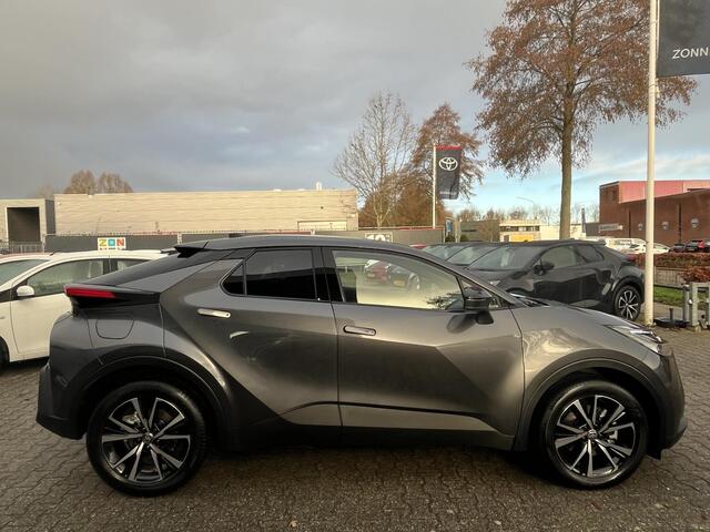 Toyota C-HR 2.0 Plug-in Hybrid 220 Dynamic
