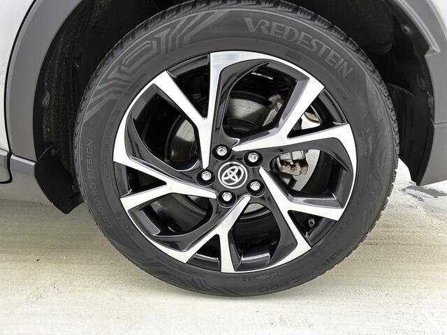 Toyota C-HR 2.0 Hybrid Style | 184 PK | Stoel + Stuur verwarming | Trekhaak | All Season banden |