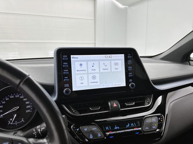 Toyota C-HR 2.0 Hybrid Style | 184 PK | Stoel + Stuur verwarming | Trekhaak | All Season banden |