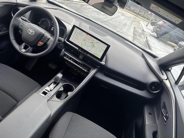 Toyota C-HR 2.0 Plug-in Hybrid 220 First Edition | 06-10141018 Voor meer informatie