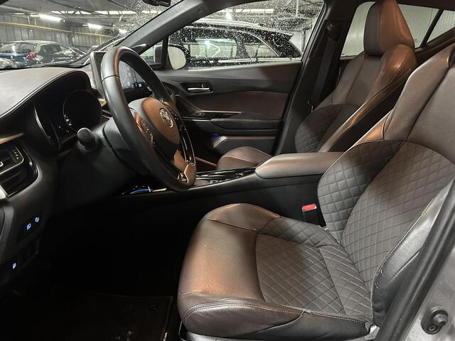 Toyota C-HR 1.8 Hybrid Bi-Tone