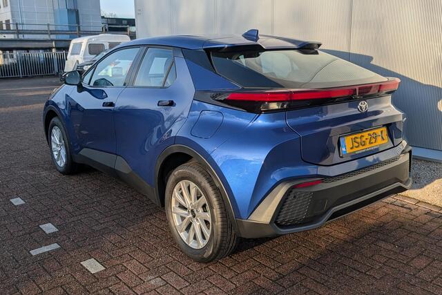 Toyota C-HR 2.0 Plug-in Hybrid 220 Active