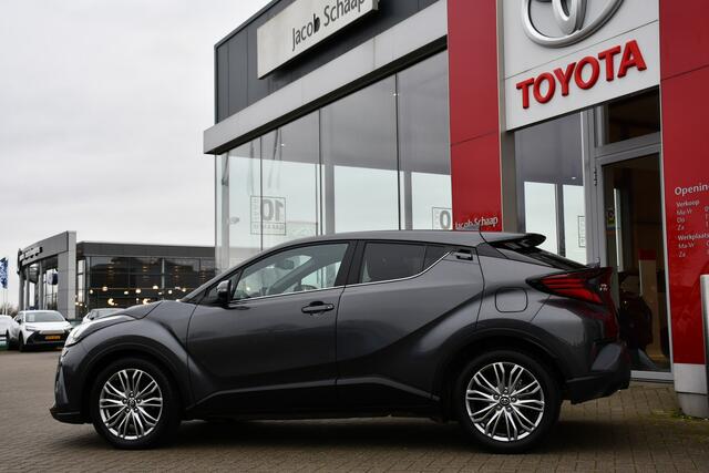 Toyota C-HR 1.8 Hybrid Executive Limited Automaat 122pk | LED-koplampen | BSM | PDC vóór- & achter | Stuurverwarming |