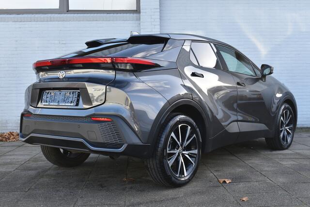 Toyota C-HR 1.8 Hybrid 140 Dynamic Limited Automaat 140pk | BSM | PDC | Achteruitrijcamera | Keyless entry |