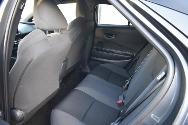 Toyota C-HR 1.8 Hybrid 140 Dynamic Limited Automaat 140pk | BSM | PDC | Achteruitrijcamera | Keyless entry |