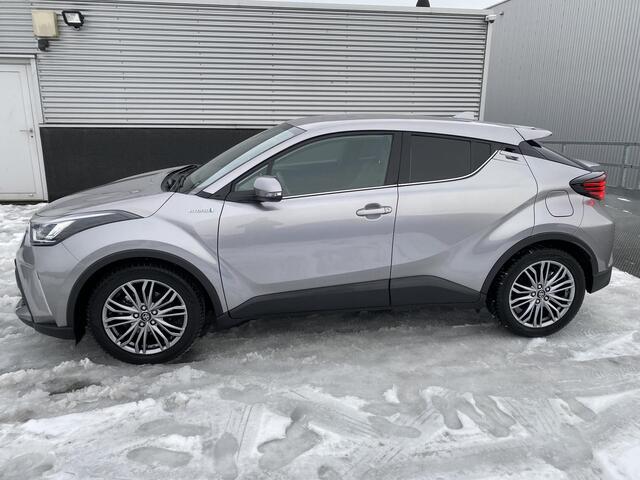 Toyota C-HR 1.8 Hybrid Executive Edition Afneembare trekhaak, JBL, parkeersensoren v&a, achteruitrij camera, dodehoek detectie, keyless, apple Carplay en/of Android auto navigatie