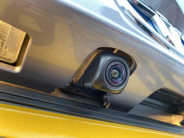 Toyota C-HR 1.8 Hybrid Executive Edition Afneembare trekhaak, JBL, parkeersensoren v&a, achteruitrij camera, dodehoek detectie, keyless, apple Carplay en/of Android auto navigatie