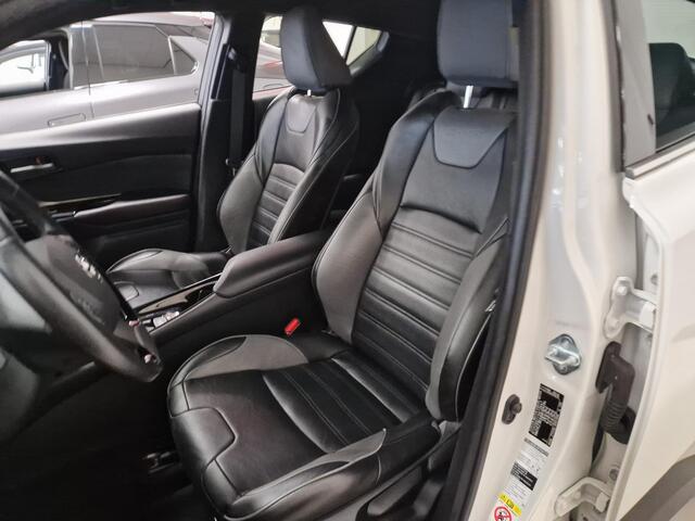 Toyota C-HR 1.8 Hybrid Black Edition