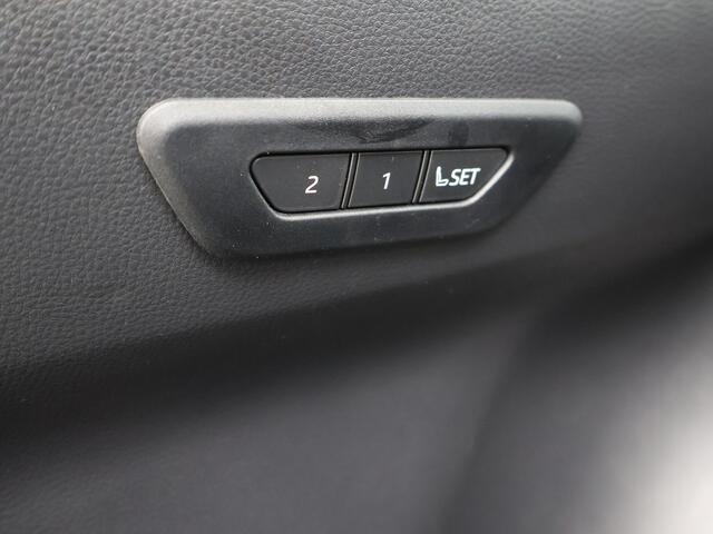 Toyota C-HR 2.0 Plug-in Hybrid 220 Premium