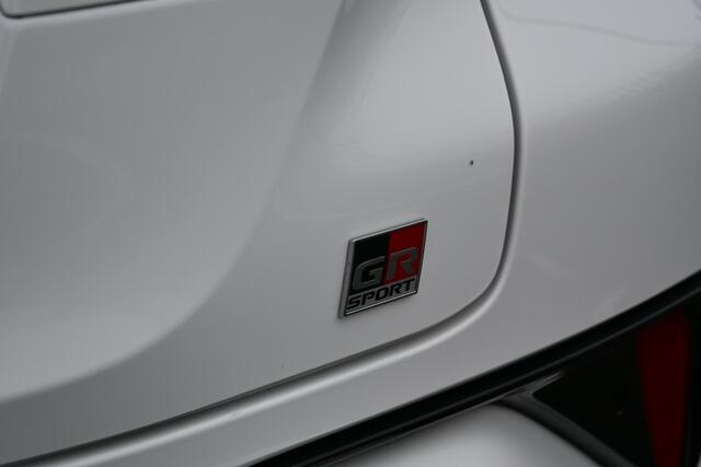 Toyota C-HR 1.8 Hybrid GR-Sport | AUTOMAAT | CAMERA | STOELVERWARMING | NAVI | JBL | CRUISE CONTROL | CLIMATE CONTROL | PDC | LMV