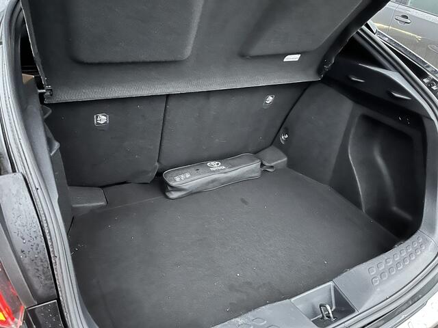 Toyota C-HR 1.8 Hybrid Style Stuur Stoelverwarming Trekhaak