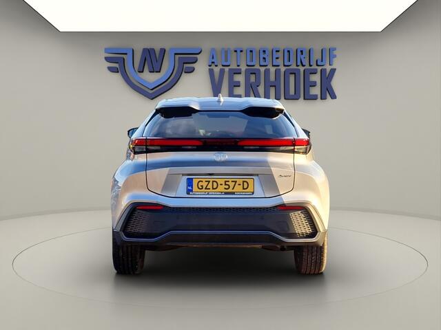 Toyota C-HR 1.8 Hybrid 140 Dynamic - NL Auto - Luxe uitvoering