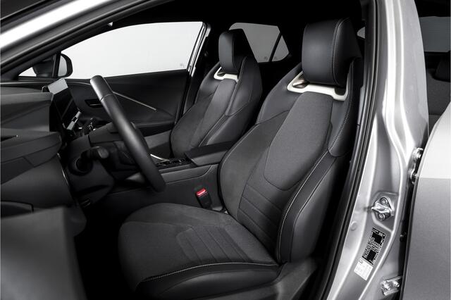 Toyota C-HR 1.8 Hybrid 140 Executive | Dig. Cockpit | Adapt. Cruise | Stoel-+Stuurverw. | Elek. Stoel | PDC | Camera | NAV + App. Connect | ECC | Elek. Klep | LM 19" | 9926