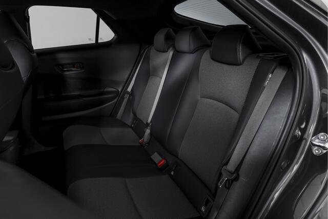 Toyota C-HR 1.8 Hybrid 140 Executive | Dig. Cockpit | Adapt. Cruise | Stoel-+Stuurverw. | Elek. Stoel | PDC | Camera | NAV + App. Connect | ECC | Elek. Klep | LM 19" | 9926