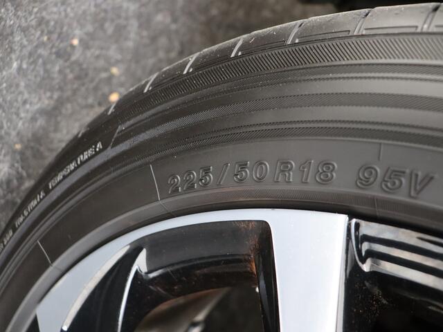 Toyota C-HR 1.8 Hybrid Style | JBL | Stoelverwarming | Dealeronderhouden |