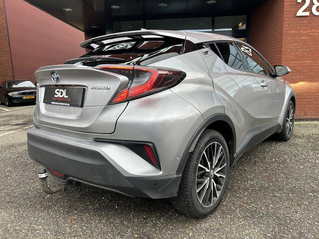 Toyota C-HR 1.8 Hybrid Executive // FULL LED // NAVI // CAMERA // ADAPTIVE CRUISE // KEYLESS // TREKHAAK!!