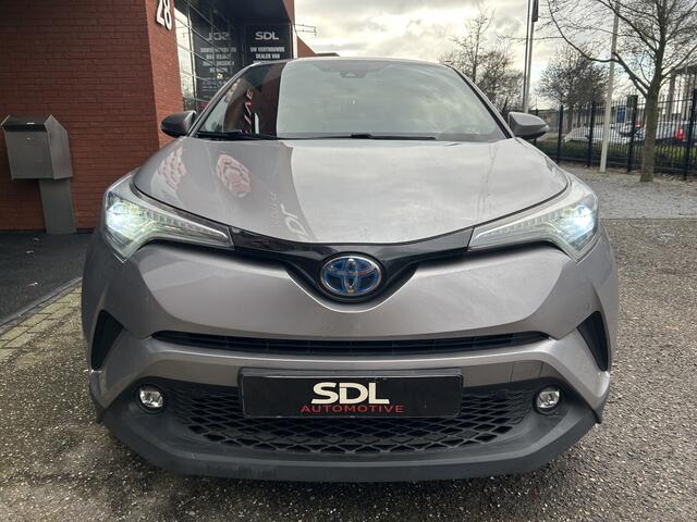 Toyota C-HR 1.8 Hybrid Executive // FULL LED // NAVI // CAMERA // ADAPTIVE CRUISE // KEYLESS // TREKHAAK!!