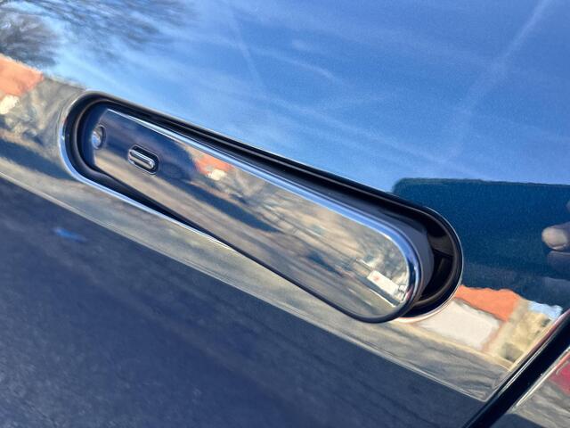 Toyota C-HR 2.0 Hybrid 200 First Edition | 06-10141018 Voor meer informatie