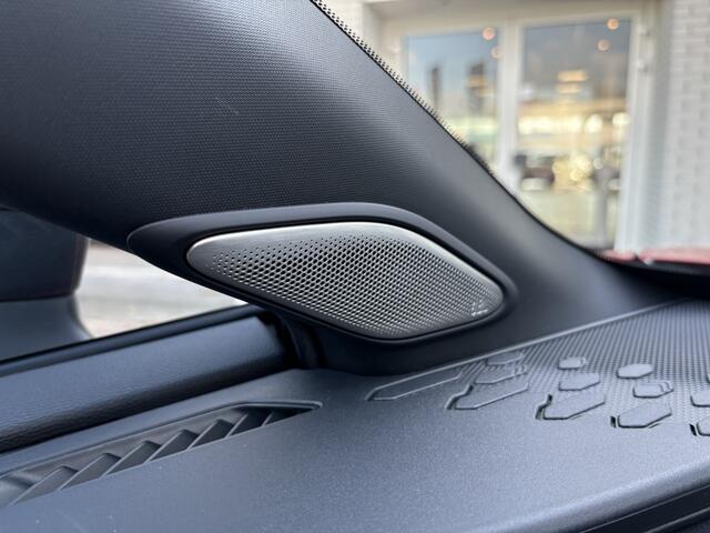 Toyota C-HR 2.0 PHEV 220 GR | Stuur+stoelverwarming | JBL | 19 Inch |