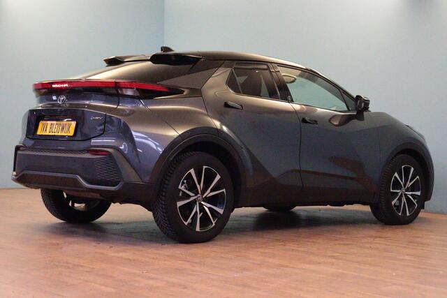 Toyota C-HR 1.8 Hybrid 140 Team D | TWO-TONE | APPCONNECT | CAMERA + PDC | VRUIT/STUUR/STOELVERW | LANE-ASSIST / WARNING |