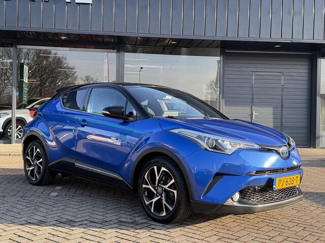 Toyota C-HR 1.8 Hybrid Bi-Tone AUTOMAAT | APPLE CARPLAY | CAMERA | NAVIGATIE | AIRCO/EC | CRUISECONTROL | PARKEERSENSOREN | TREKHAAK | DAB RADIO | LED VERLICHTING | STOELVERWARMING |