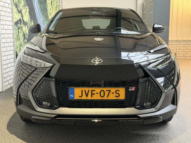Toyota C-HR 2.0 Plug-in Hybrid 220 Black Edition