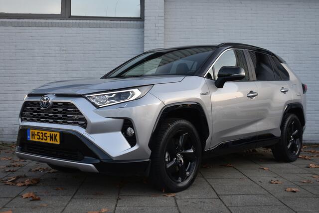 Toyota C-HR 1.8 Hybrid Dynamic Automaat 122pk | Stoelverwarming | Trekhaak afneembaar | Cruisecontrol |