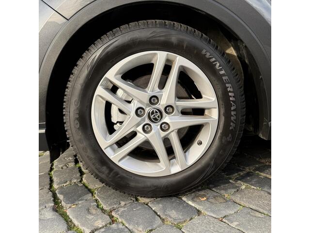 Toyota C-HR 1.8 Hybrid Dynamic | 17" LMV | Carplay | Adap.Cruise | Stoelverw. | All-in rijklaarprijs