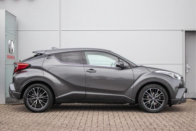 Toyota C-HR 1.8 Hybrid Dynamic - Dealerond. | Adpt. cruise | Trekhaak afn. | Navi