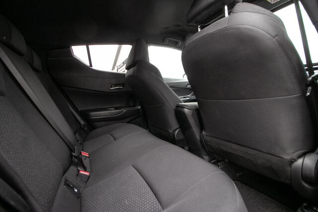 Toyota C-HR 1.8 Hybrid Dynamic - Dealerond. | Adpt. cruise | Trekhaak afn. | Navi