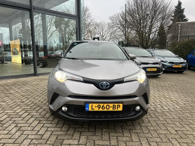 Toyota C-HR 1.8 Hybrid Bi-Tone