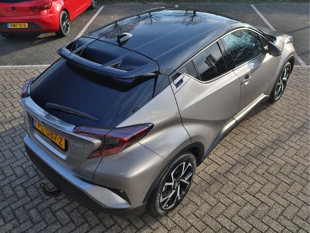 Toyota C-HR 1.8 Hybrid Bi-Tone Plus | Camera | Navigatie | Stoel/Stuurverwarming | ECC-Airco | Leder