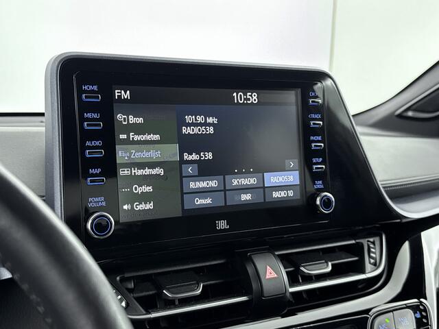 Toyota C-HR 1.8 Hybrid First Edition | Navigatie | NL-Auto | Parkeercamera | Stoelverwarming | Apple Carplay / Android Auto |}