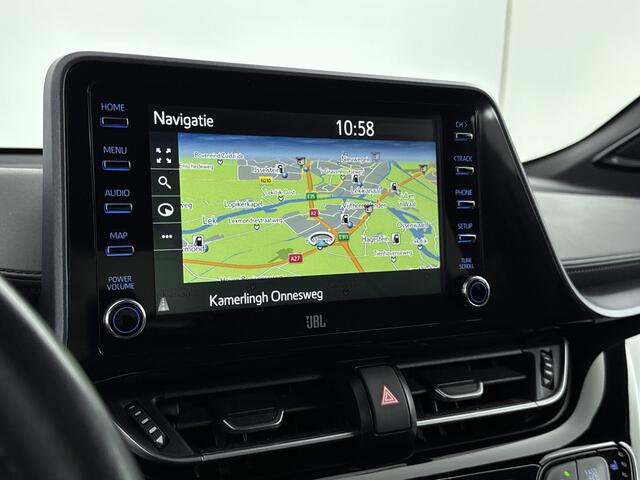 Toyota C-HR 1.8 Hybrid First Edition | Navigatie | NL-Auto | Parkeercamera | Stoelverwarming | Apple Carplay / Android Auto |}