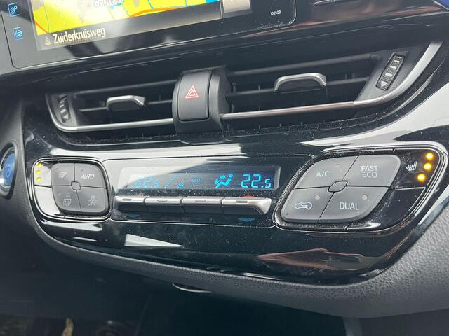 Toyota C-HR 1.8 Hybrid Bi-Tone | Stoelverwarming | Camera | Navi | Zomer & Winter Set | Dealer Onderhouden |