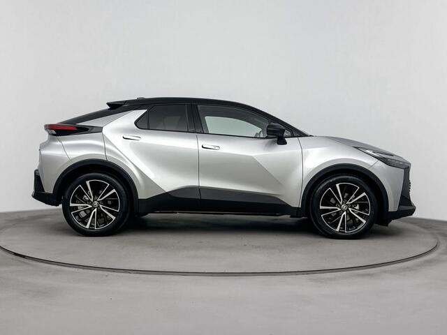 Toyota C-HR 1.8 Hybrid 140 Executive | DEMO | Navigatie | Stoelverwarming | PDC | ACC |